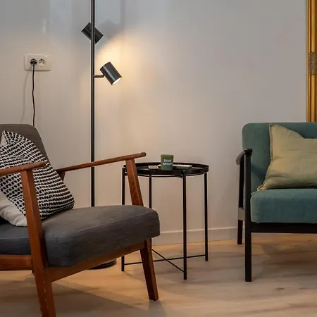 Stylish Private Historia In Old Town Guest house